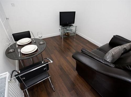 Aberdeen Serviced Apartments - Bloomfield Extérieur photo