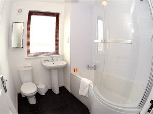 Aberdeen Serviced Apartments - Bloomfield Extérieur photo